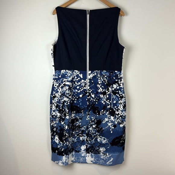 T Tahari Floral Blue and White Dress Size 14 - Picture 4 of 9